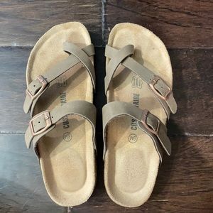 Cushionaire Sandals